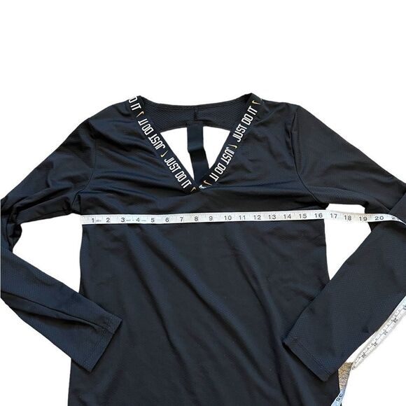 NIKE DRI FIT Black Lightweight Cut Out Workout Long Sleeve Top S - Picture 5 of 7